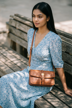 Kari Crossbody bag - Tan